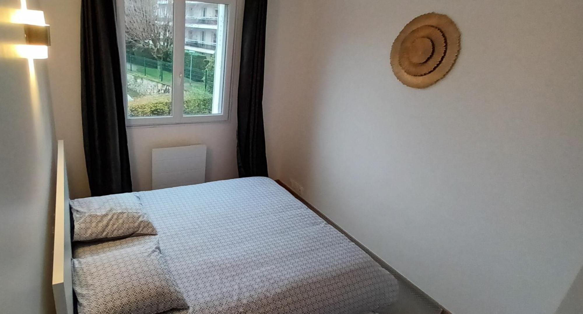 Appart A Versailles, 2 A 4 Pers, Avec Parking Exterior foto